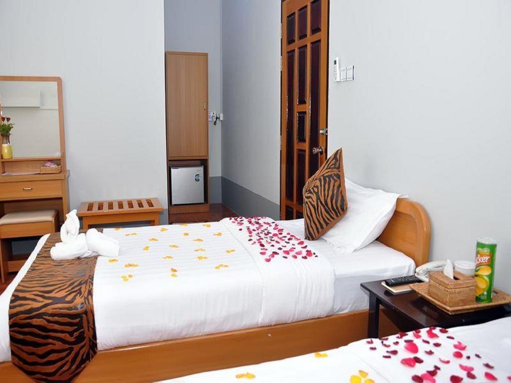 Royal Tulip Hotel Mandalay Ngoại thất bức ảnh